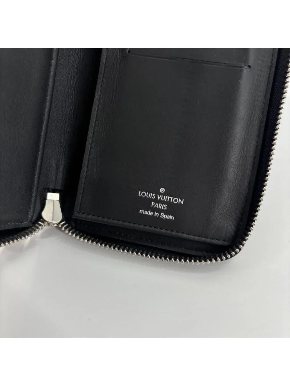 Louis Vuitton Vertical Zippy Wallet